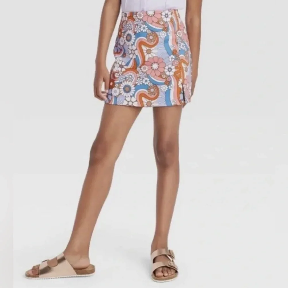 Art Class NWT Pink Floral Skirt - Picture 11 of 12